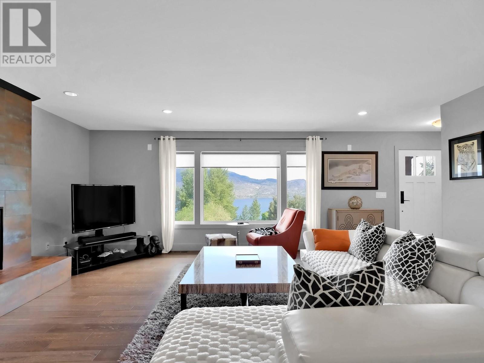 Property at 6090 Somerset Avenue image 1