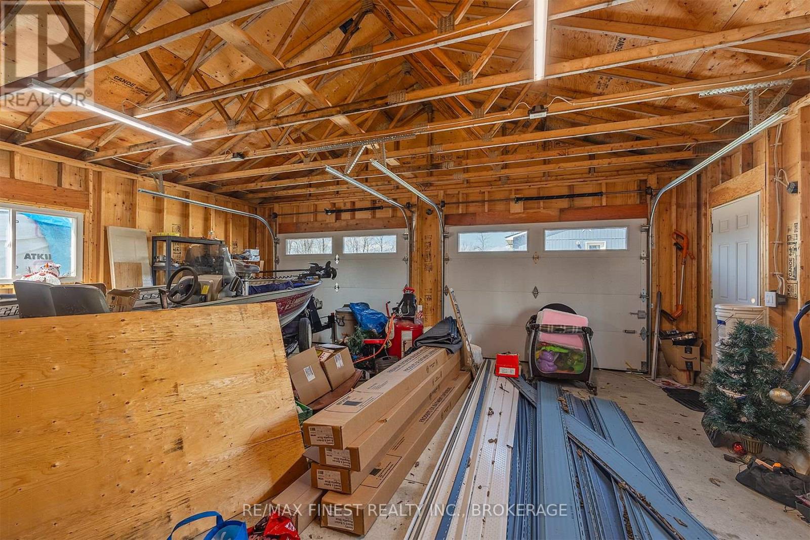 1123 Second Lake Road, Frontenac, Ontario  K0H 1T0 - Photo 34 - X12061885