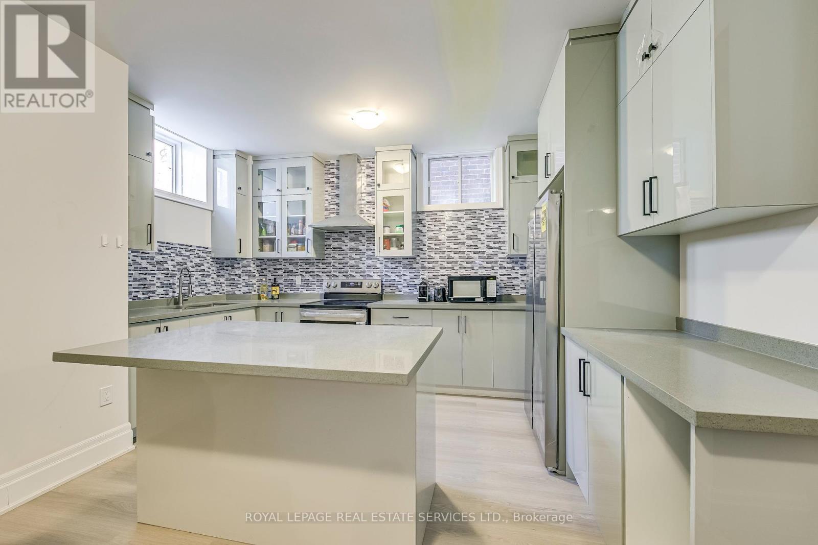 1367 Pelican Passage, Oakville, Ontario  L6H 7Z9 - Photo 38 - W12145076