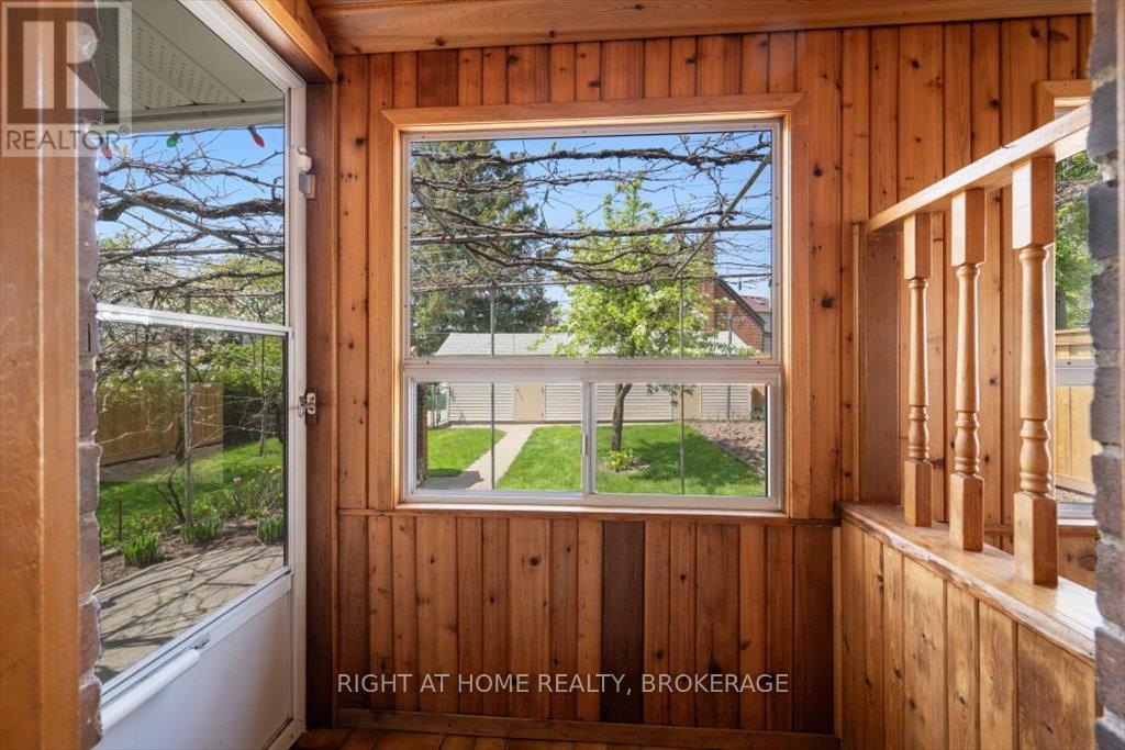 133 Prince Charles Drive, Oakville, Ontario  L6K 2E1 - Photo 17 - W12145081
