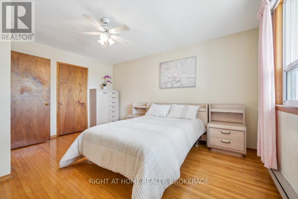 133 Prince Charles Drive, Oakville (Co Central), Ontario  L6K 2E1 - Photo 19 - W12145081