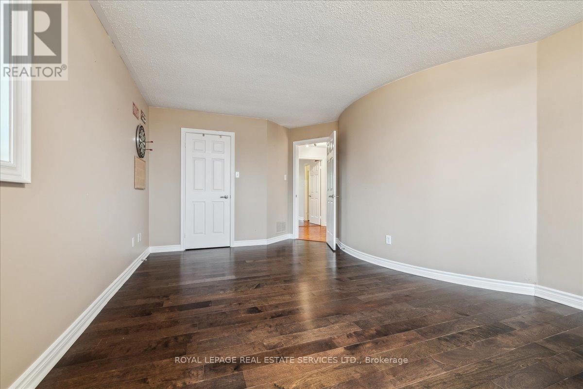 2317 Carpenters Circle, Oakville, Ontario  L6M 3C7 - Photo 31 - W12145090