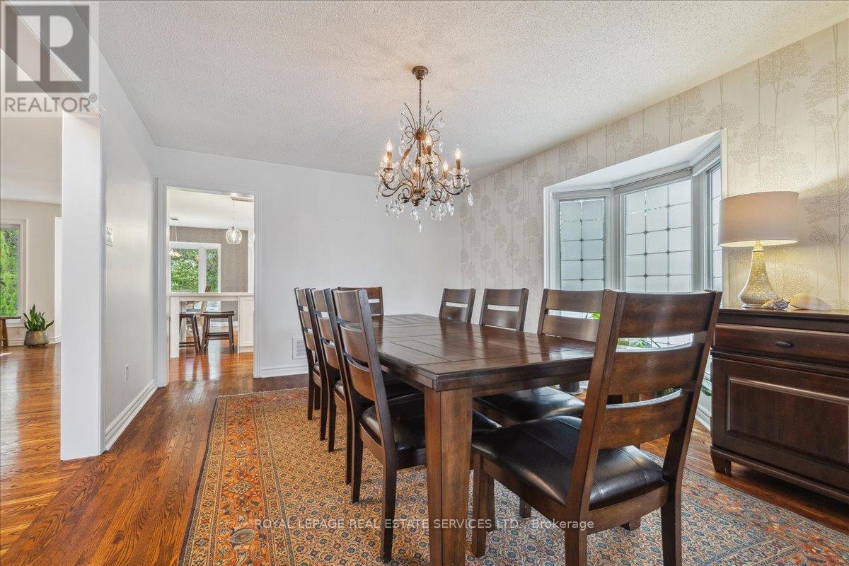 2317 Carpenters Circle, Oakville, Ontario  L6M 3C7 - Photo 8 - W12145090