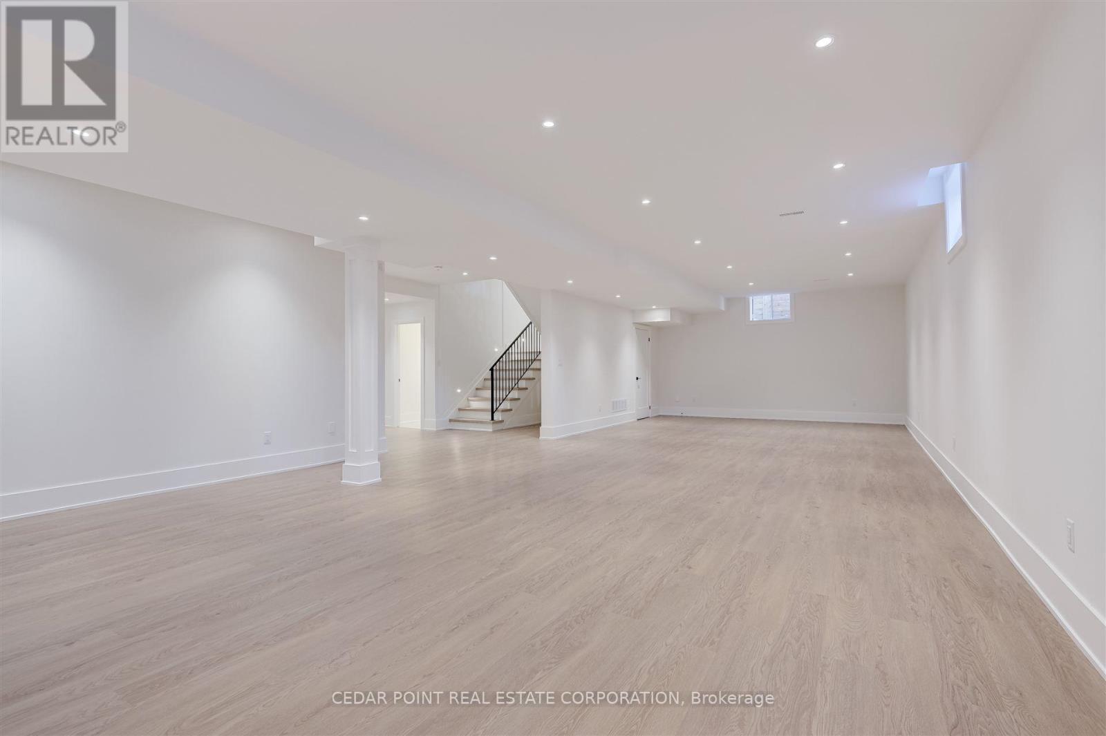 15 Drury Lane, Toronto, Ontario  M9P 1P8 - Photo 34 - W12145142