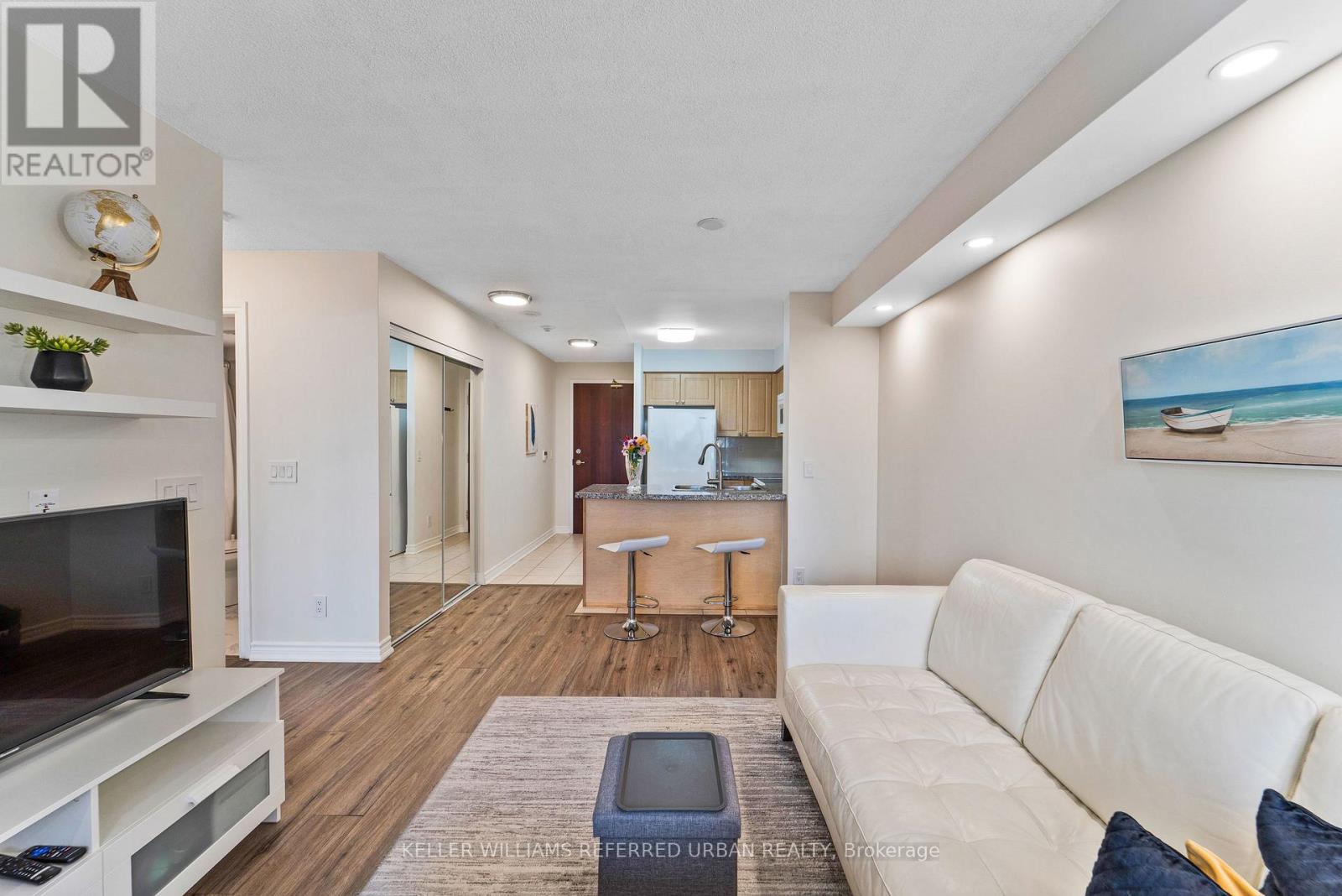 509 - 5 Michael Power Place, Toronto (Islington-City Centre West), Ontario  M9A 0A3 - Photo 14 - W12145172