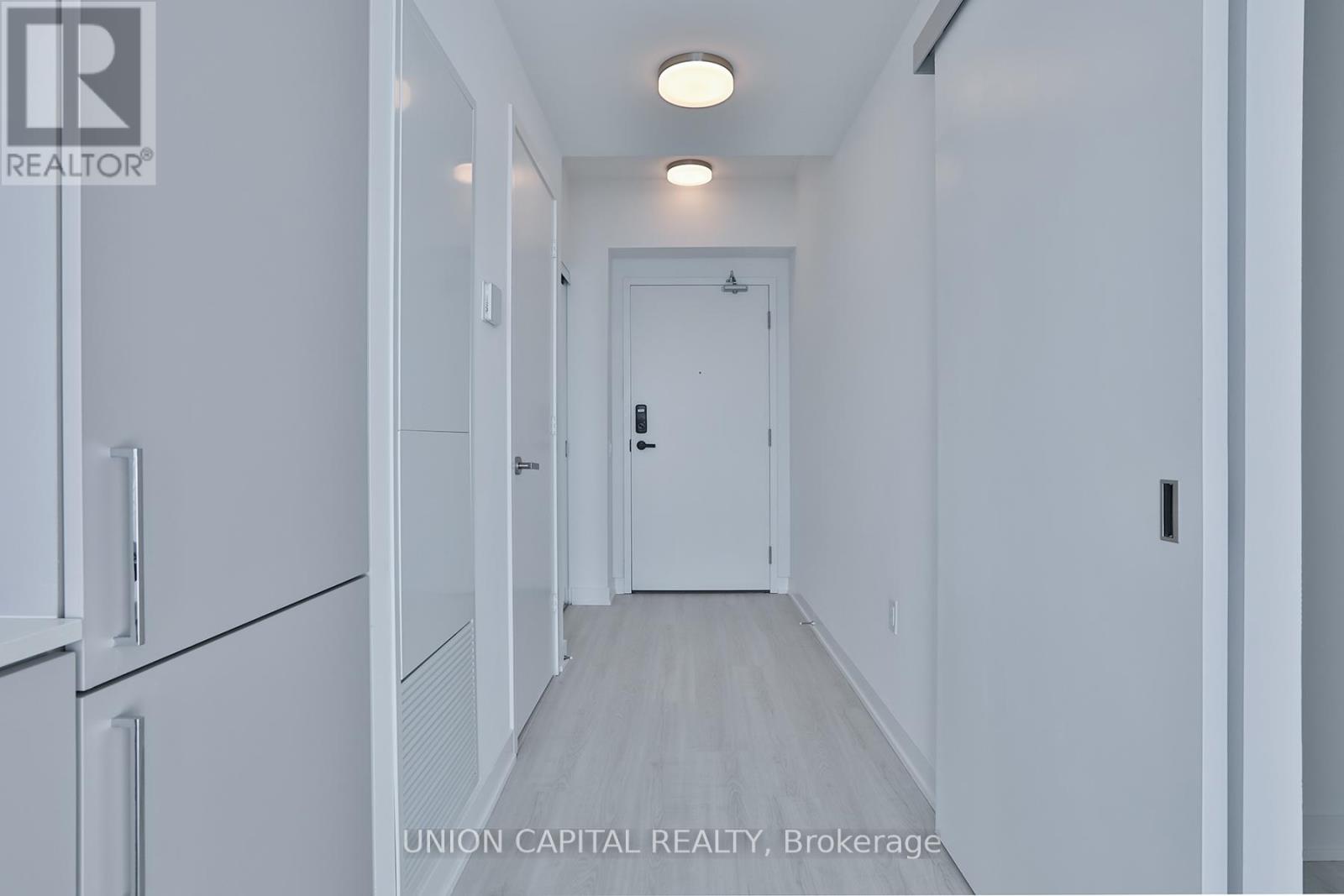 3307 - 3883 Quartz Road, Mississauga, Ontario  L5B 0M4 - Photo 2 - W12145183