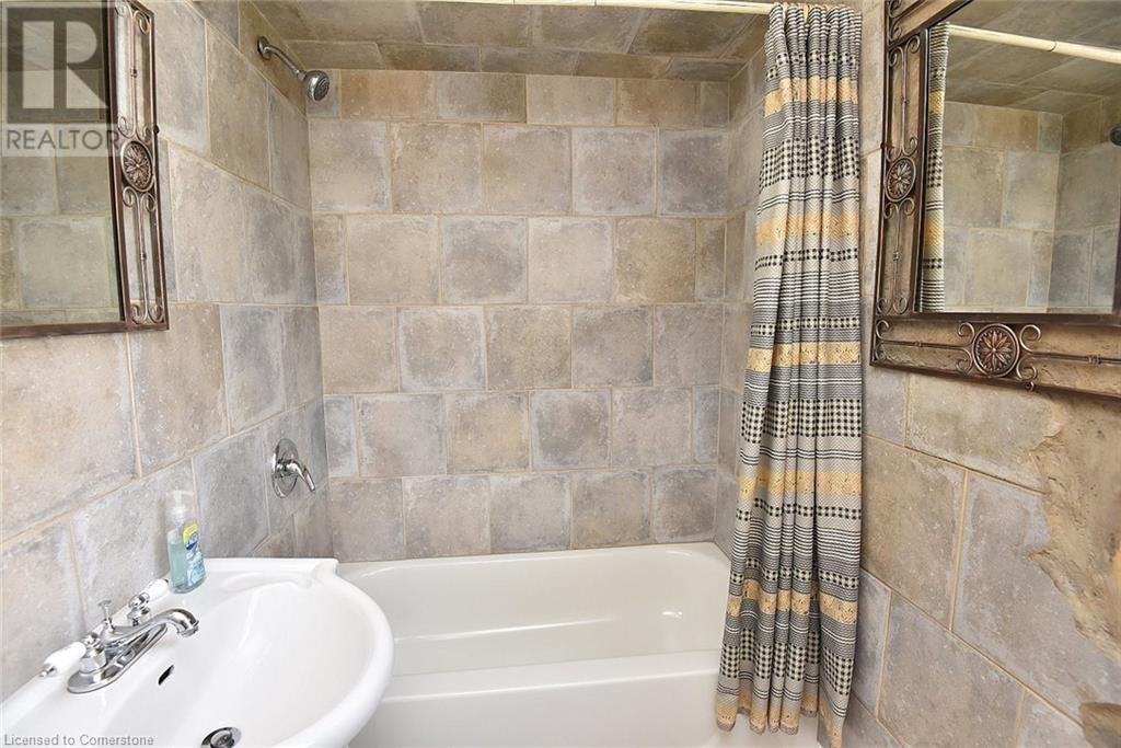 293 Emerson Street, Hamilton, Ontario  L8S 2Y8 - Photo 26 - 40727965