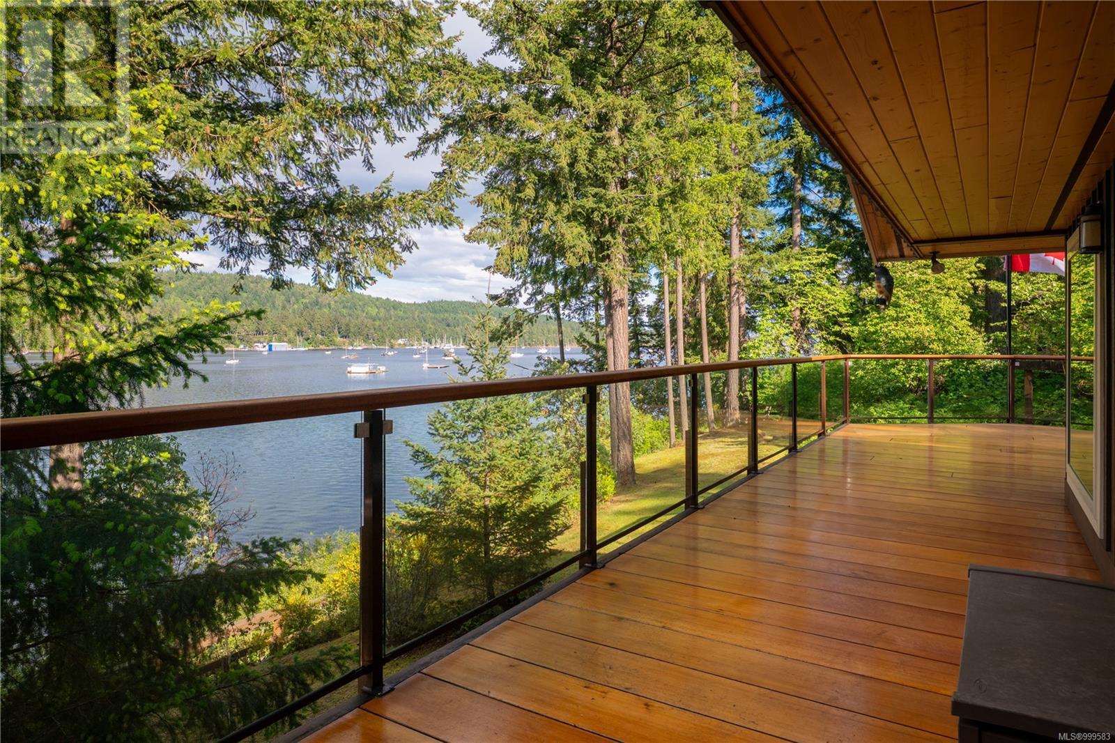 5026 Limberis Dr, Ladysmith, British Columbia