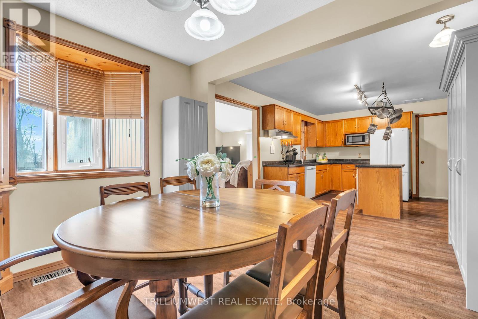 86 Edgar Street, Cambridge, Ontario  N3H 4H6 - Photo 12 - X12145117