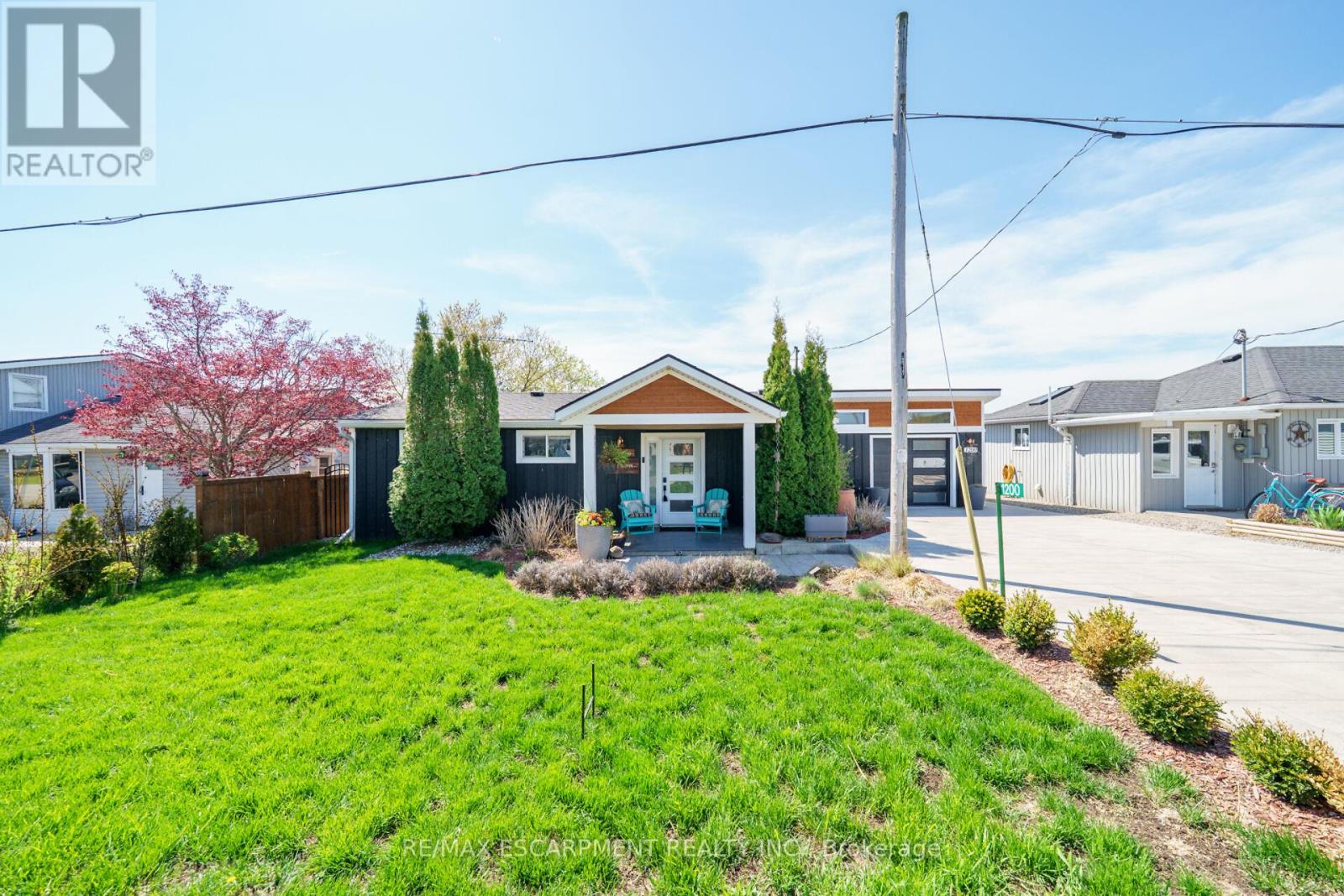 Property at 1200 LAKESHORE ROAD image 1