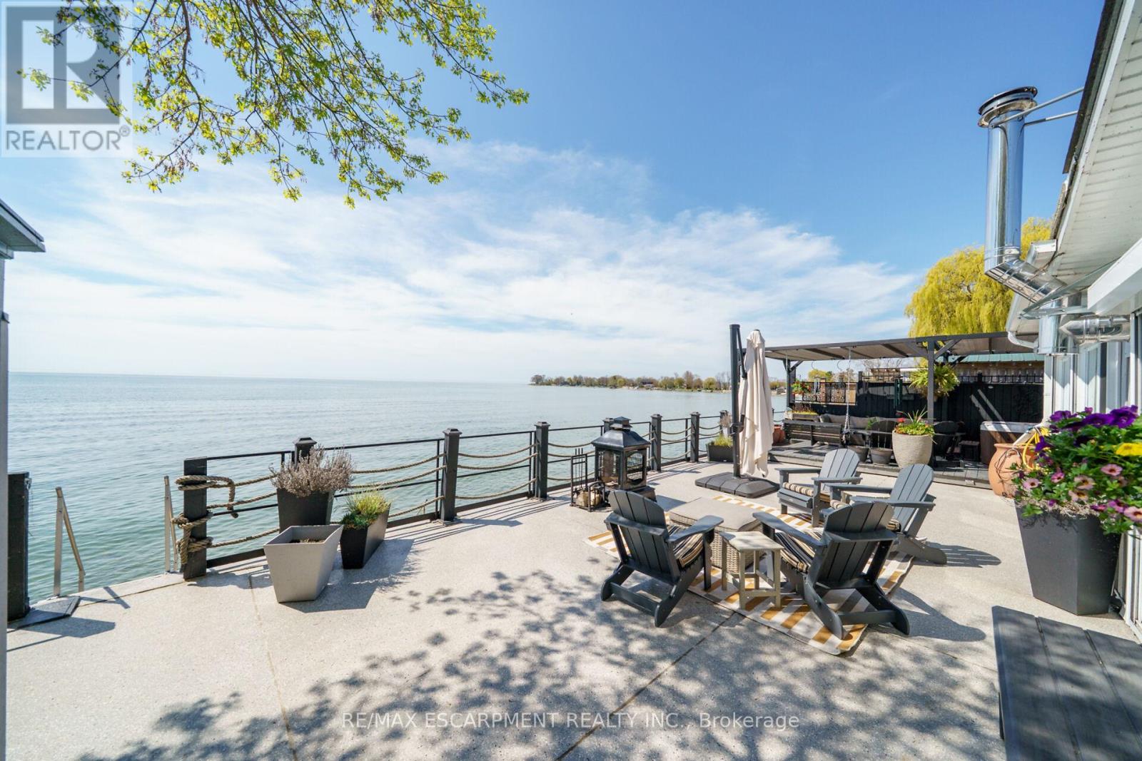 Property at 1200 LAKESHORE ROAD image 4
