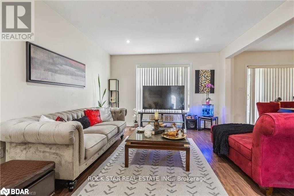 36 Chicory Crescent, St. Catharines, Ontario  L2R 6K7 - Photo 6 - X12145143
