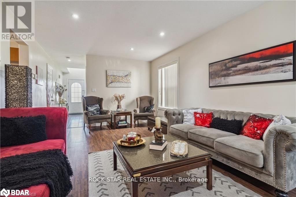 36 Chicory Crescent, St. Catharines, Ontario  L2R 6K7 - Photo 9 - X12145143