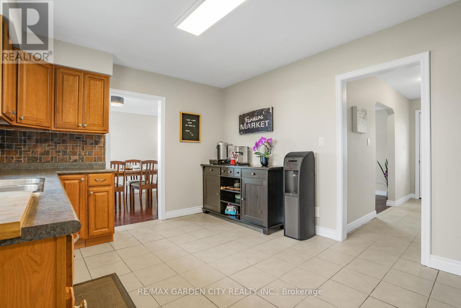 174 Mud Street W, Grimsby (Grimsby Escarpment), Ontario  L0R 1M0 - Photo 14 - X12145220