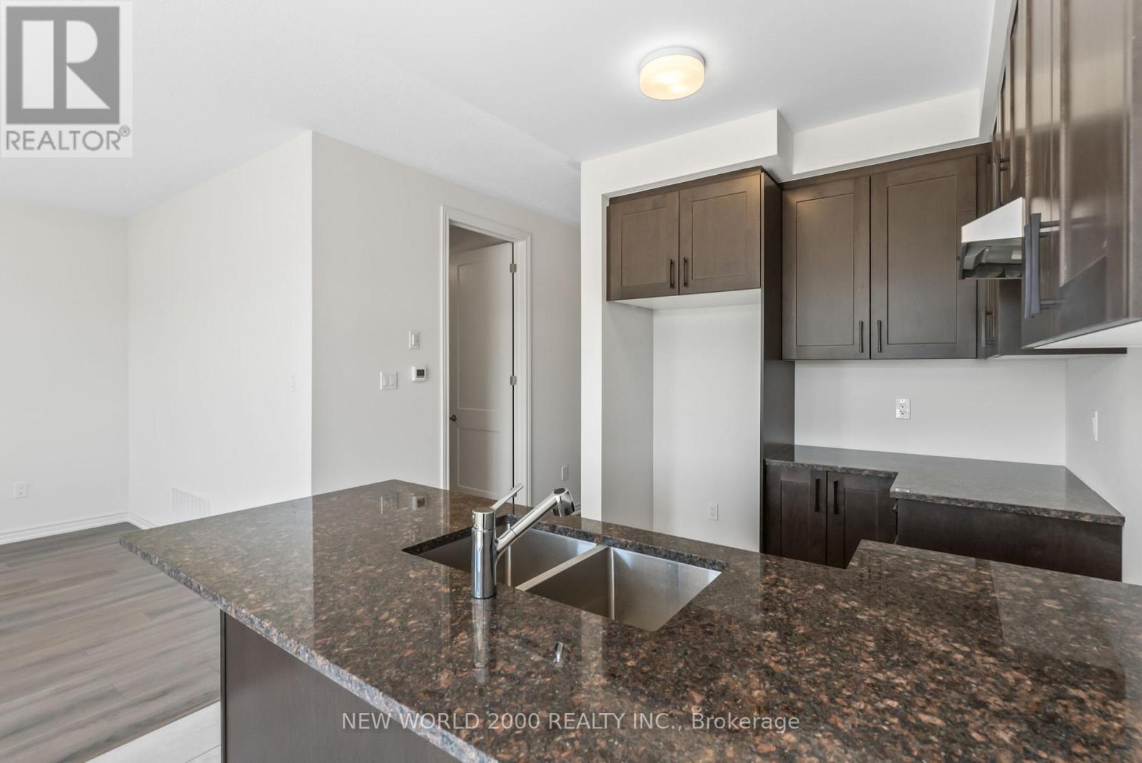 492 Trevor Street, Cobourg, Ontario  K9A 4J5 - Photo 11 - X12145231