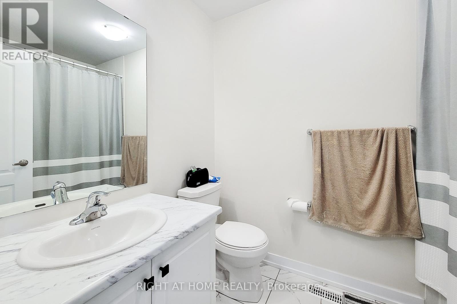 8 Owl Lane, Haldimand, Ontario  N3W 0G4 - Photo 14 - X12145263