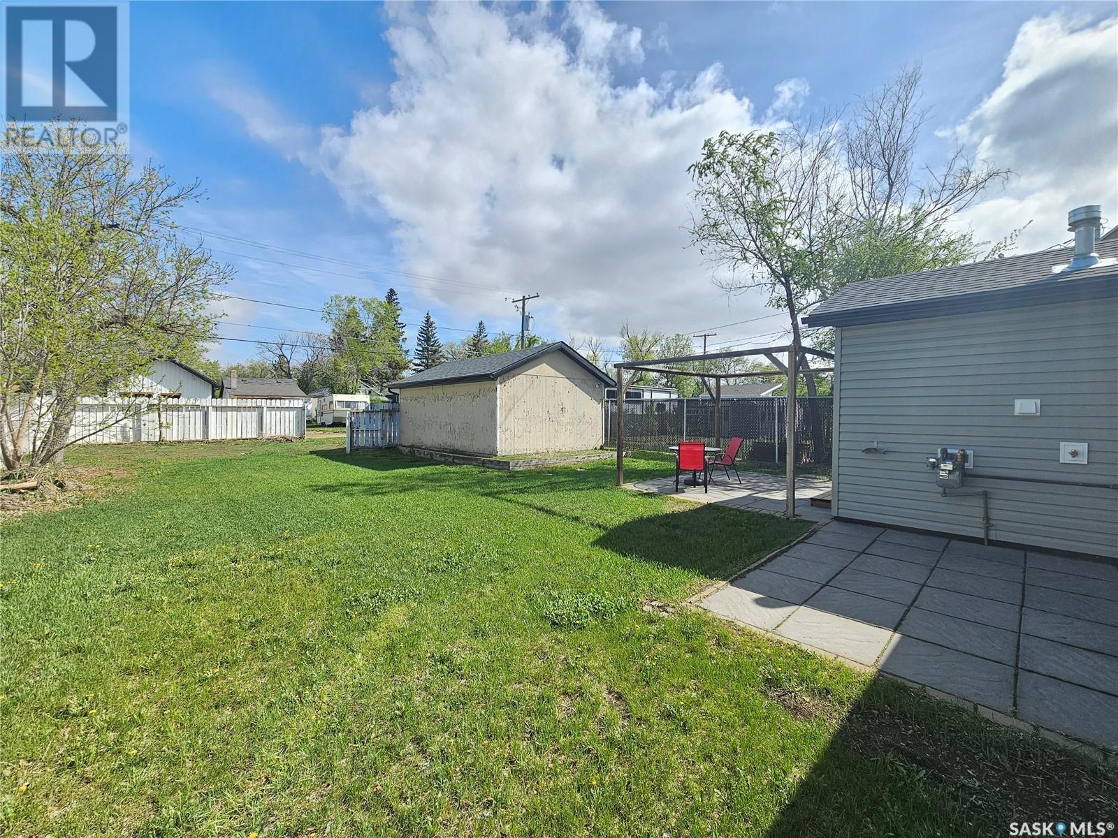 Property at 738 Athabasca STREET E image 3