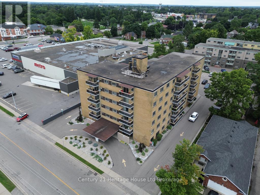 202 - 87 St George Street, Brantford, Ontario  N3R 1V5 - Photo 3 - X11962507