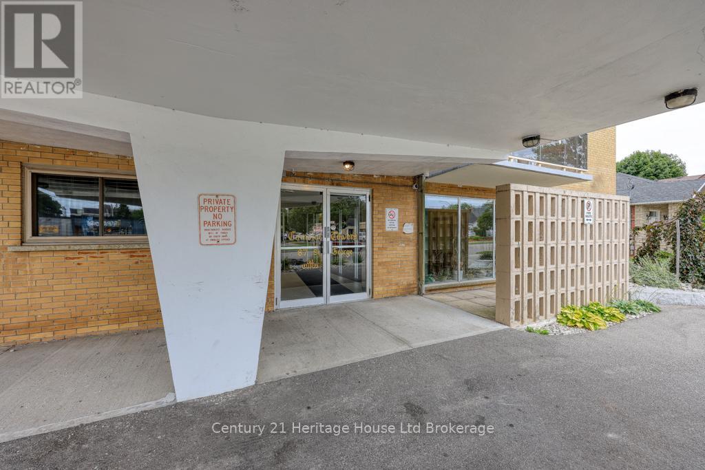 202 - 87 St George Street, Brantford, Ontario  N3R 1V5 - Photo 5 - X11962507