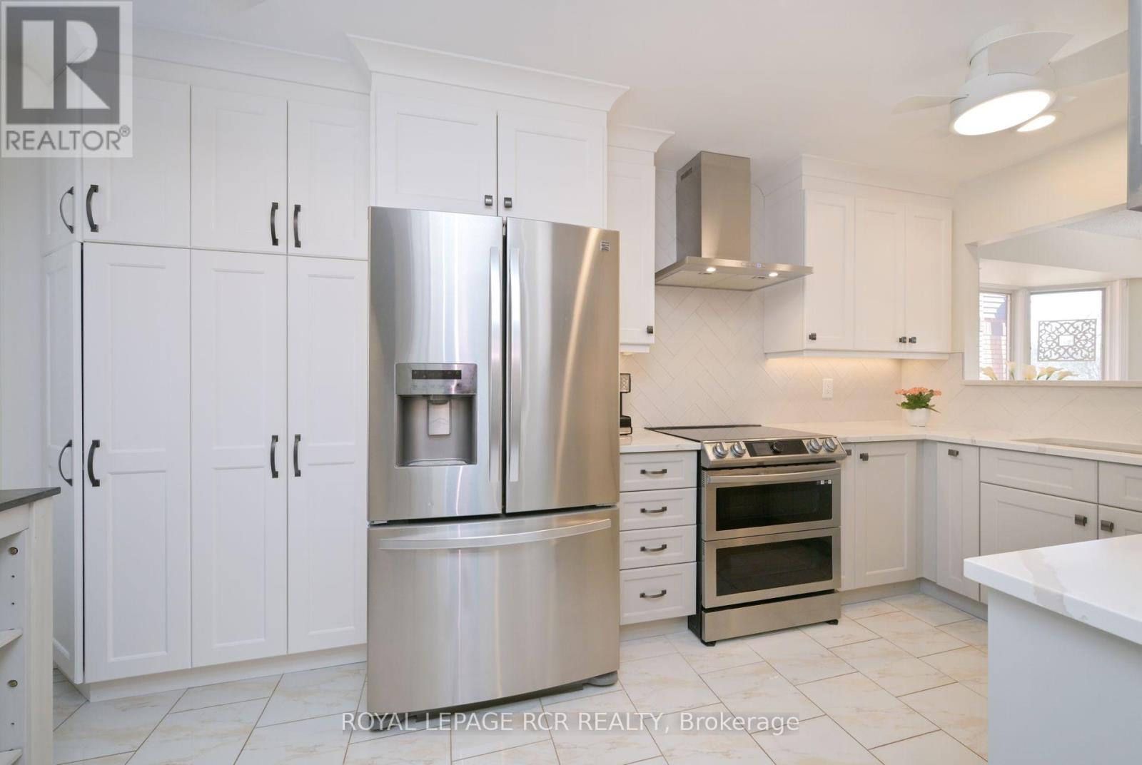Property at 68 RIVERVIEW ROAD image 4