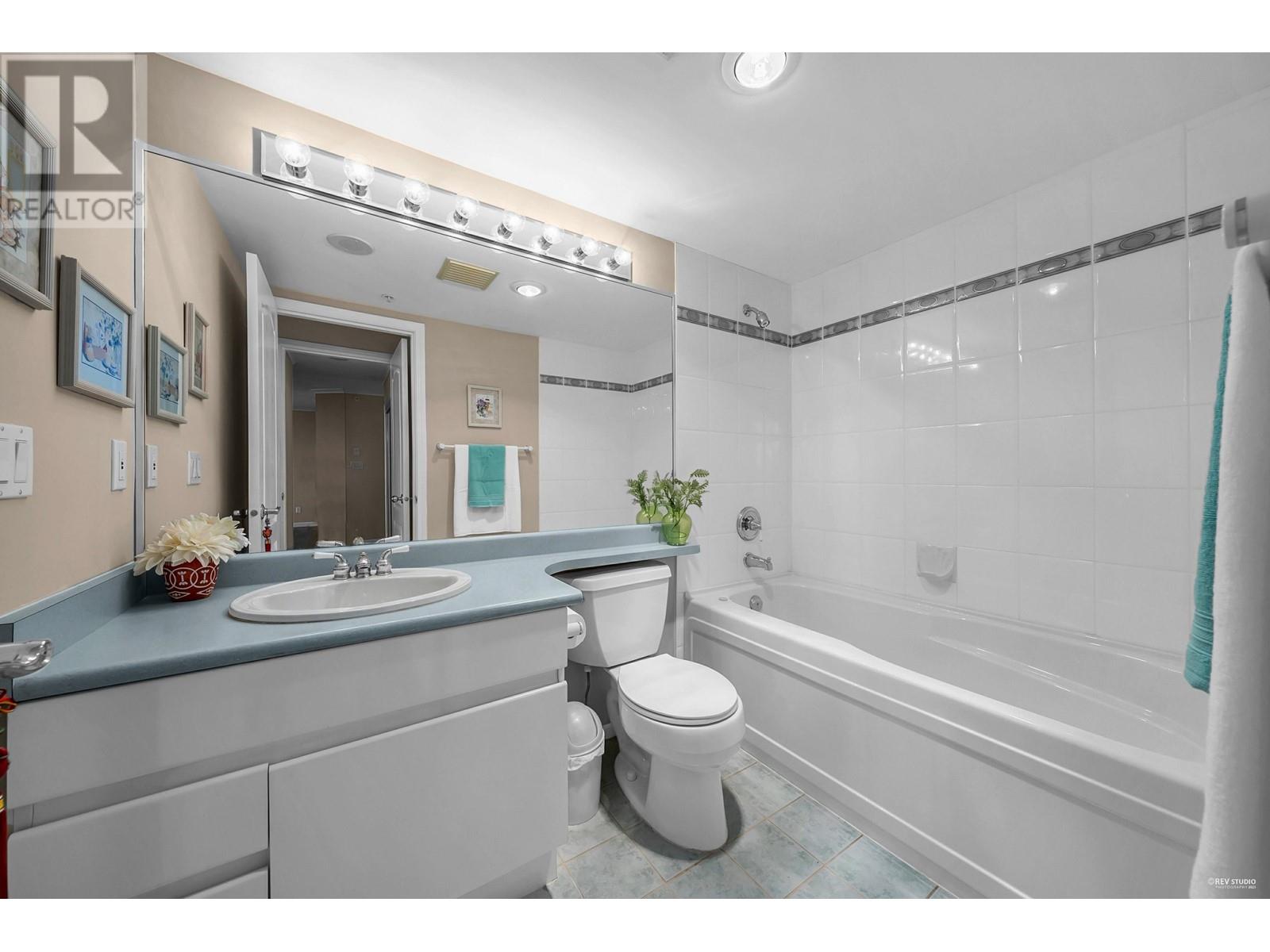 1402 6622 Southoaks Crescent, Burnaby, British Columbia  V5E 4K2 - Photo 19 - R2998554