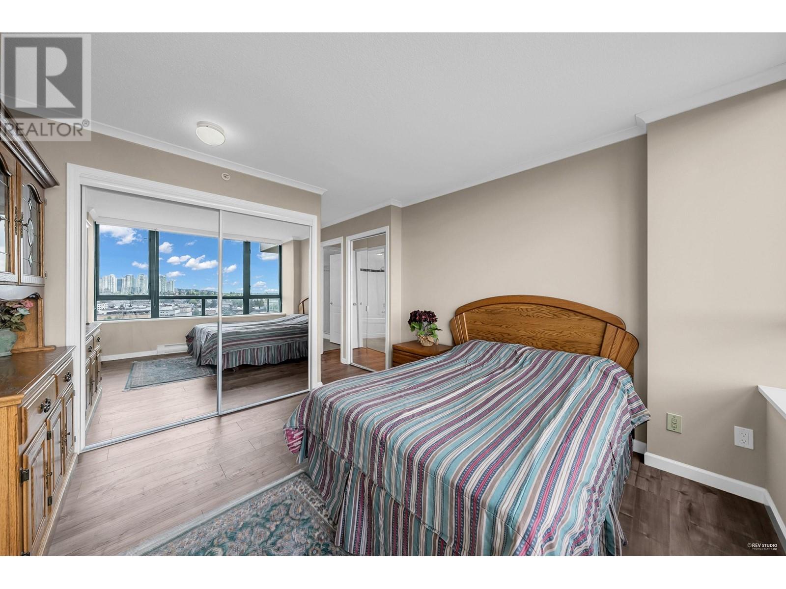 1402 6622 Southoaks Crescent, Burnaby, British Columbia  V5E 4K2 - Photo 18 - R2998554