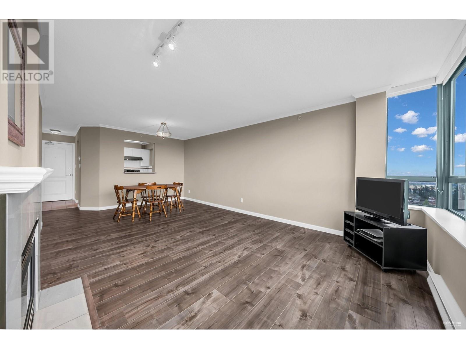 1402 6622 Southoaks Crescent, Burnaby, British Columbia  V5E 4K2 - Photo 6 - R2998554
