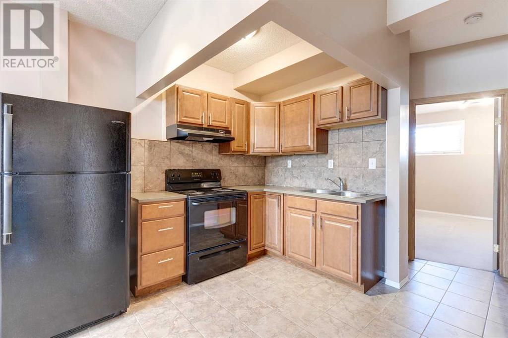 Property at 91 Martin Crossing Close NE image 1