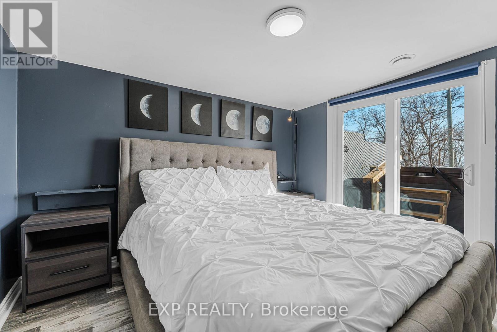 33 Dover Street, Haldimand, Ontario  N1A 2W6 - Photo 23 - X12141536