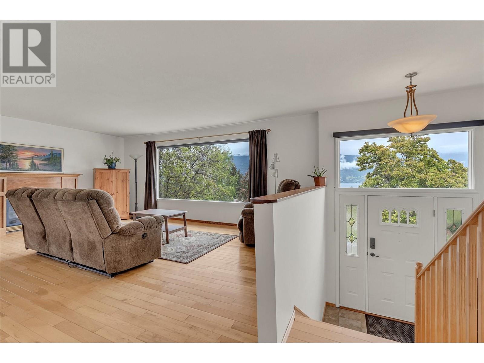6528 Lipsett Crescent, Summerland, British Columbia  V0H 1Z1 - Photo 5 - 10347670