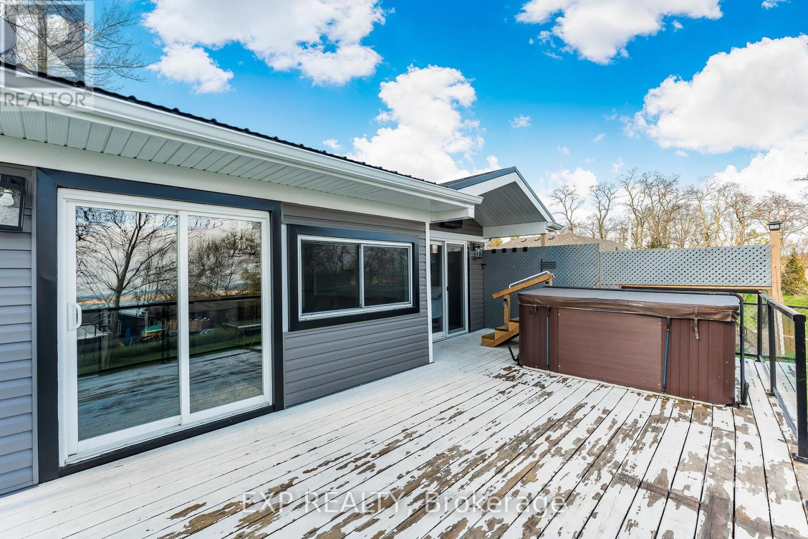 33 Dover Street, Haldimand, Ontario  N1A 2W6 - Photo 34 - X12141536