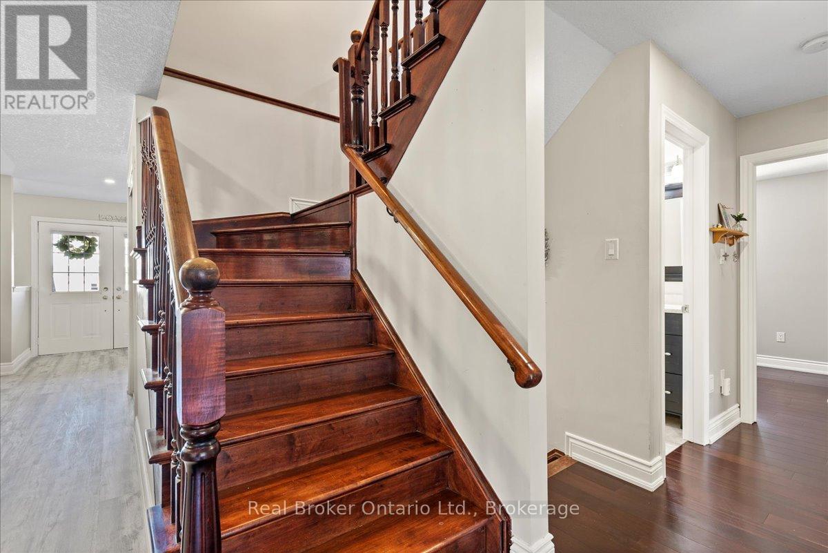 125 Blackburn Drive, Brant, Ontario  N3T 6S2 - Photo 21 - X12145502