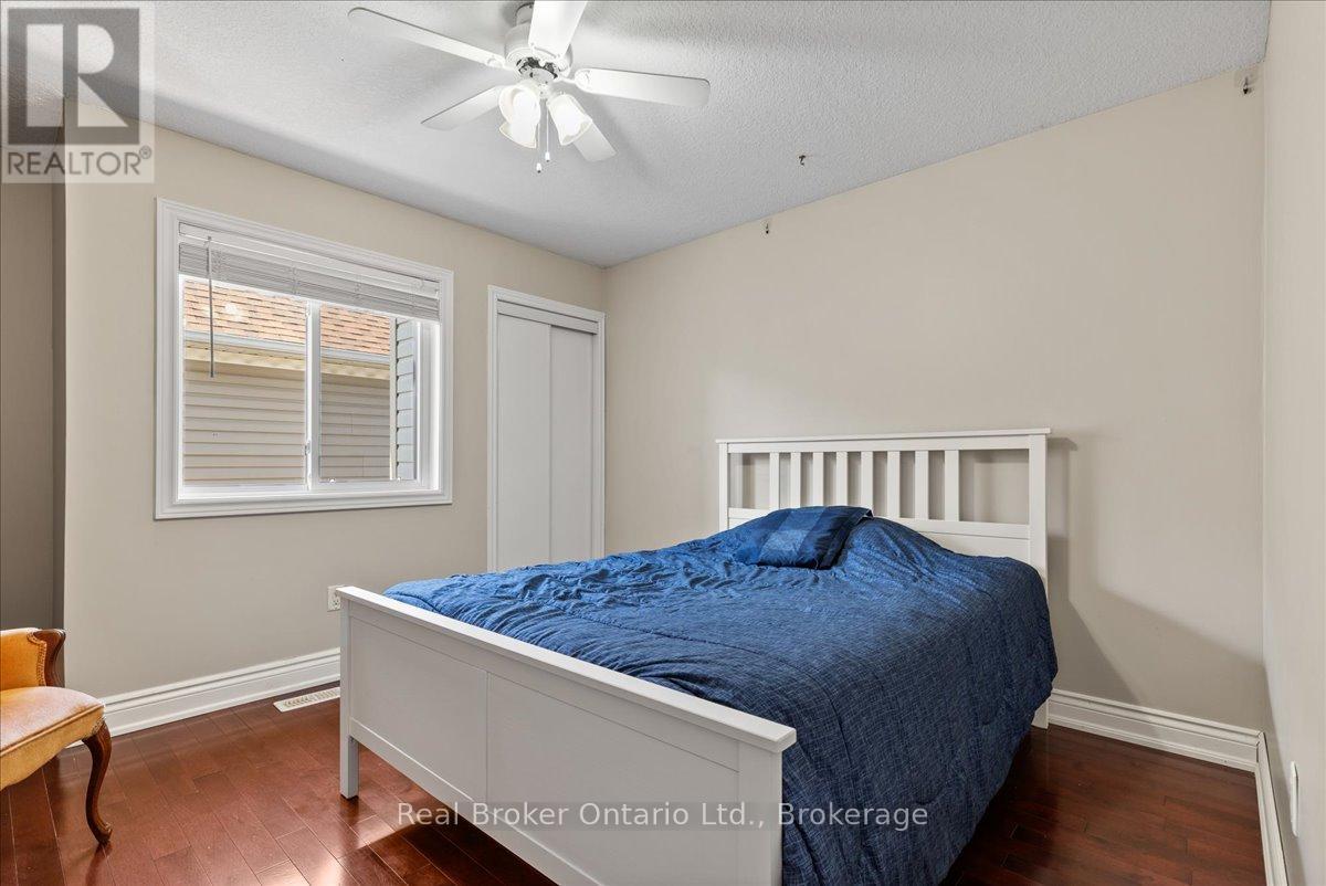 125 Blackburn Drive, Brant, Ontario  N3T 6S2 - Photo 26 - X12145502