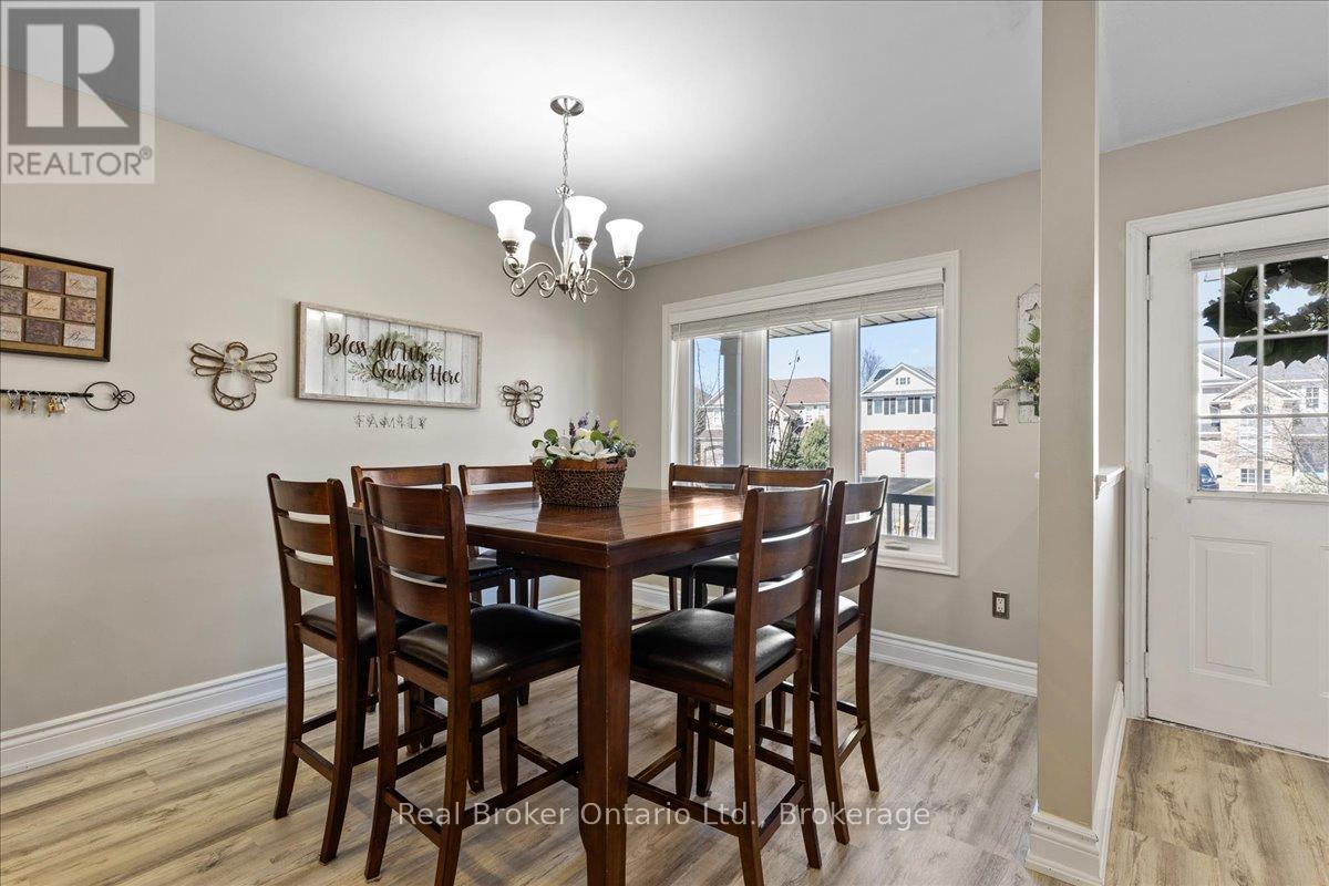 125 Blackburn Drive, Brant, Ontario  N3T 6S2 - Photo 4 - X12145502