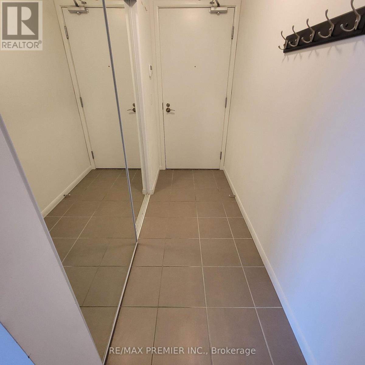 1807 - 830 Lawrence Avenue, Toronto, Ontario  M6A 1C3 - Photo 3 - W12144874