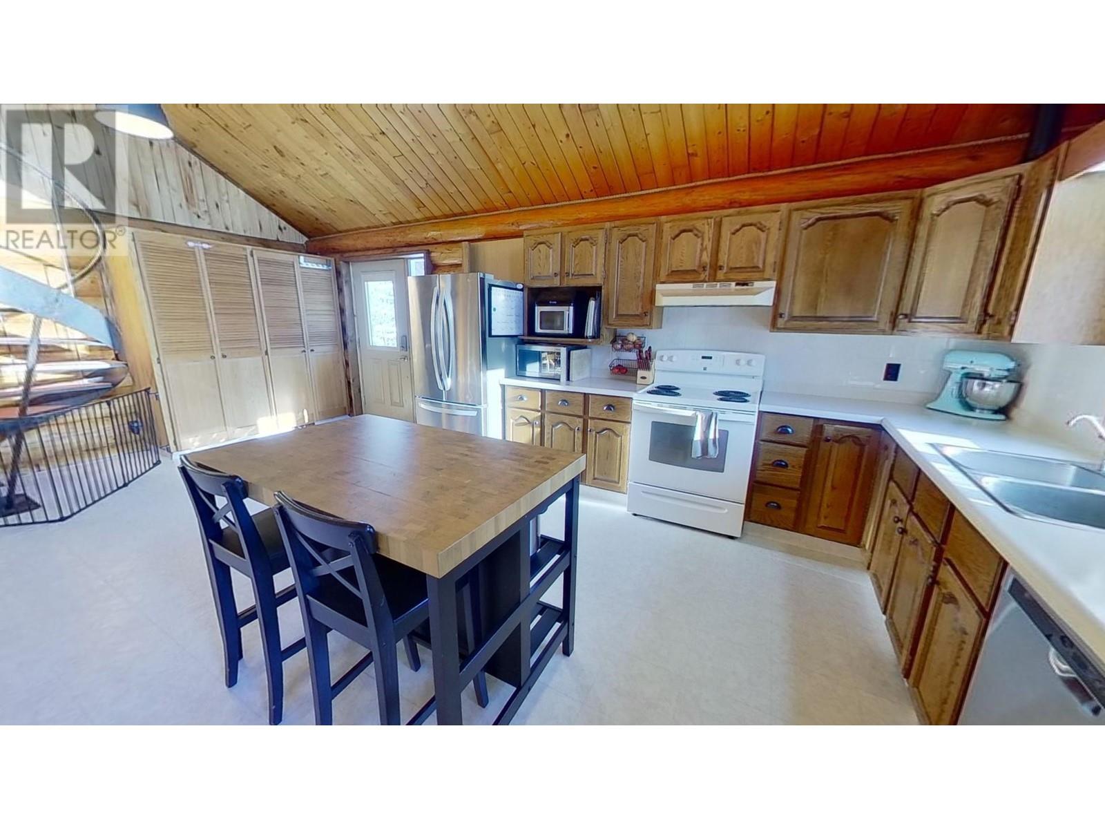 10111 N 97 Highway, Fort St. John, British Columbia  V1J 8L6 - Photo 14 - R2964806