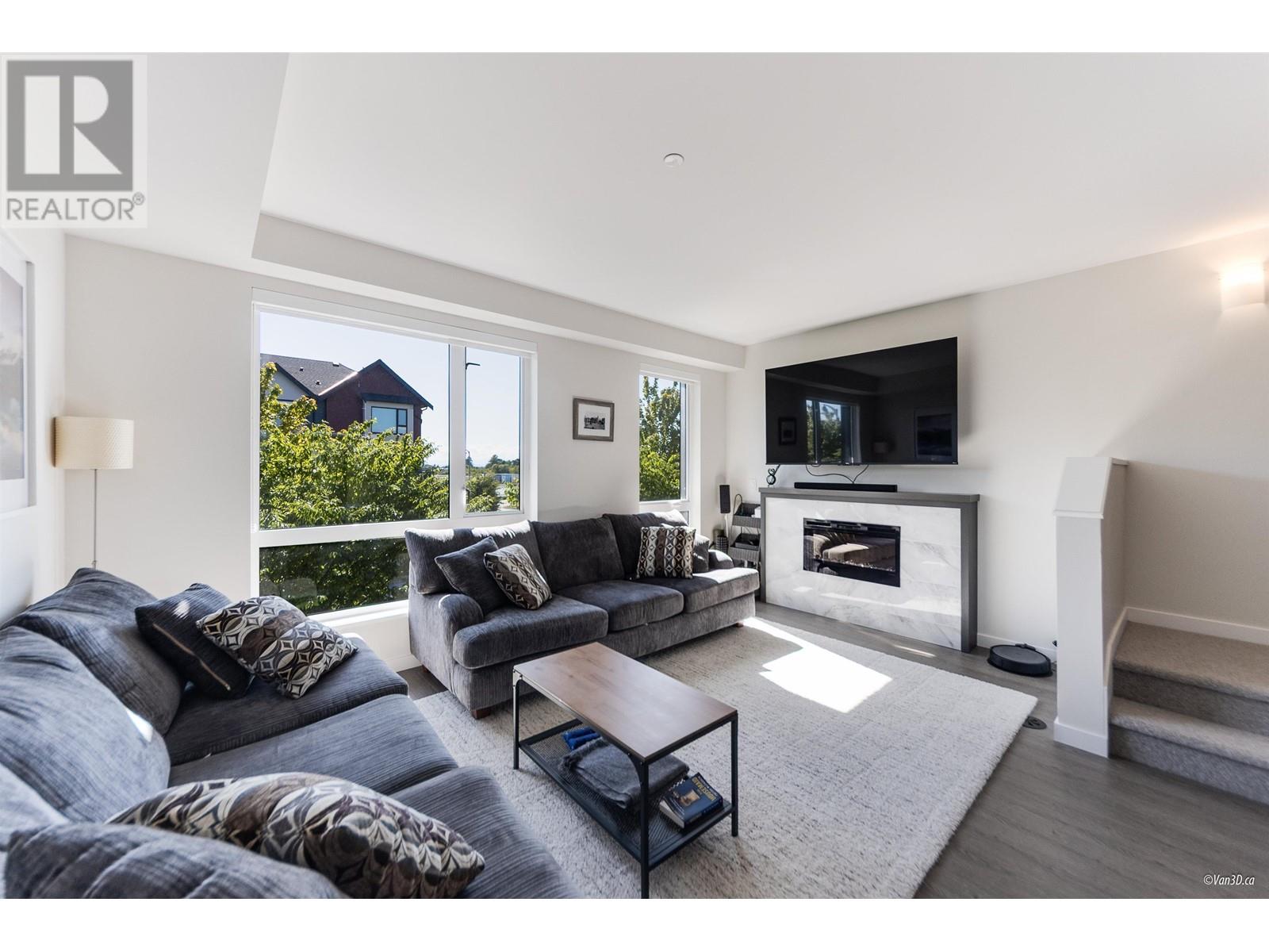 Property at 221 4738 HEMLOCK WAY image 3