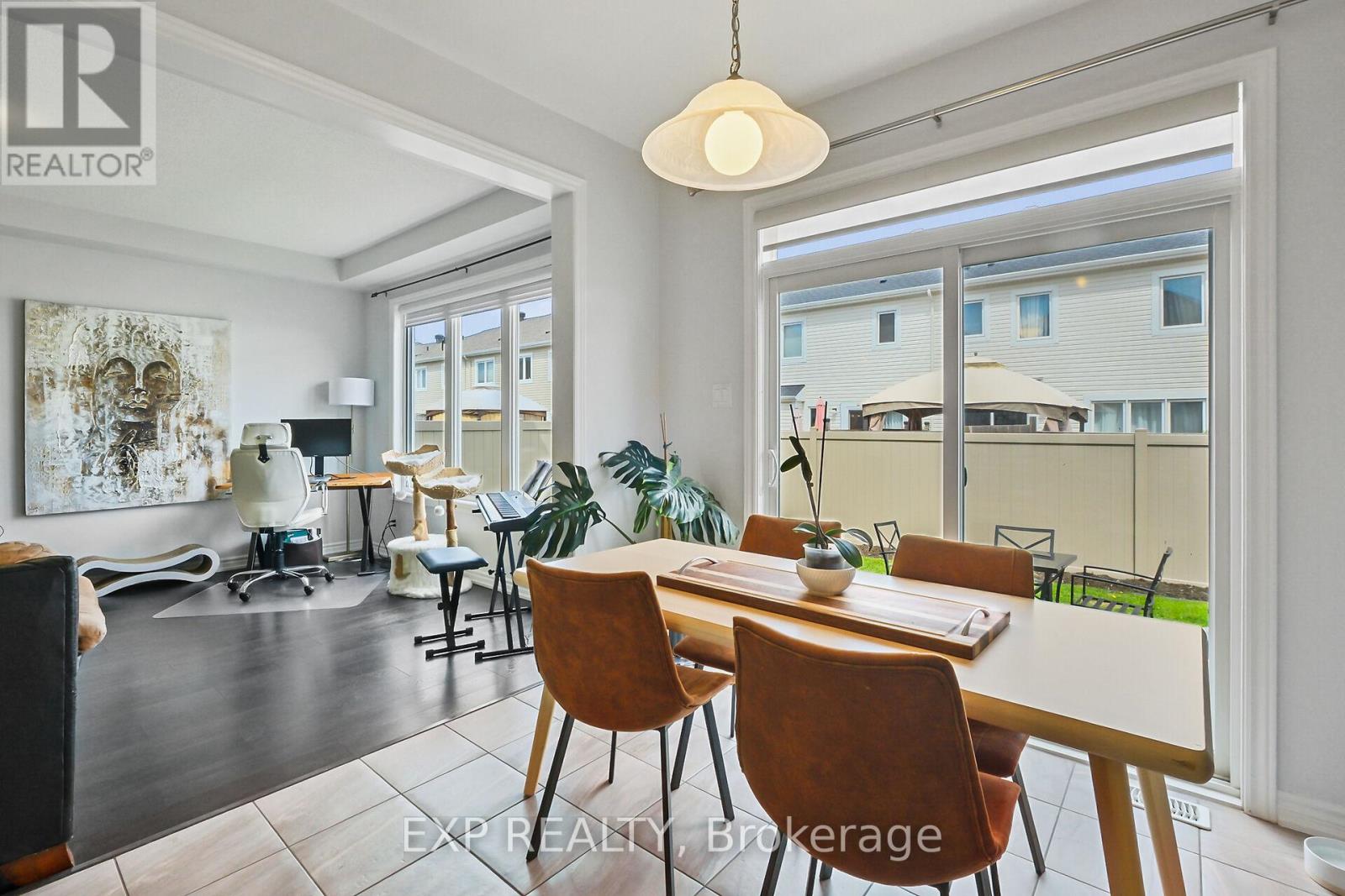 130 Mandalay Street, Ottawa, Ontario  K4A 1A6 - Photo 10 - X12145413