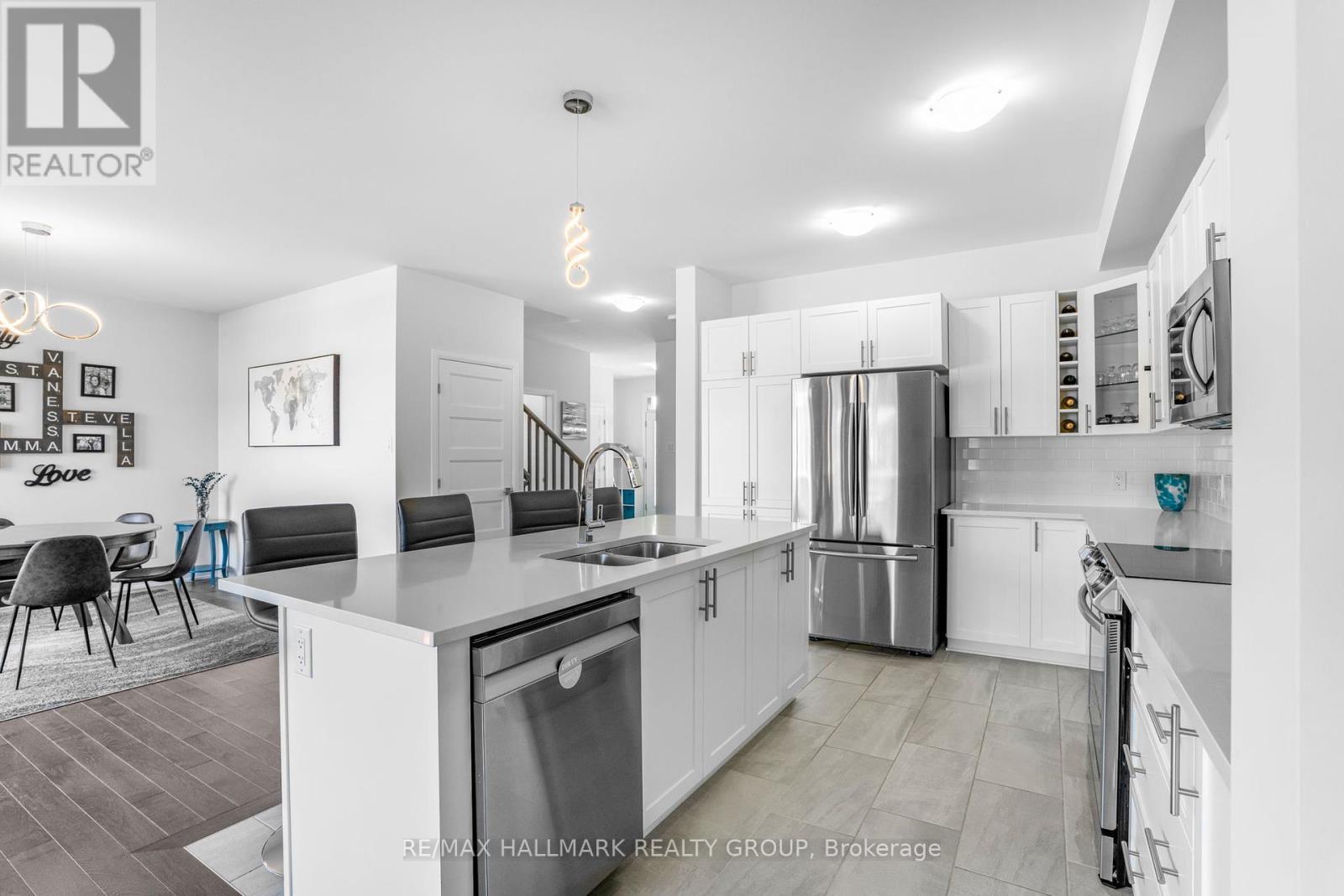 364 Sterling Avenue, Clarence-Rockland, Ontario  K4K 0L4 - Photo 12 - X12145415