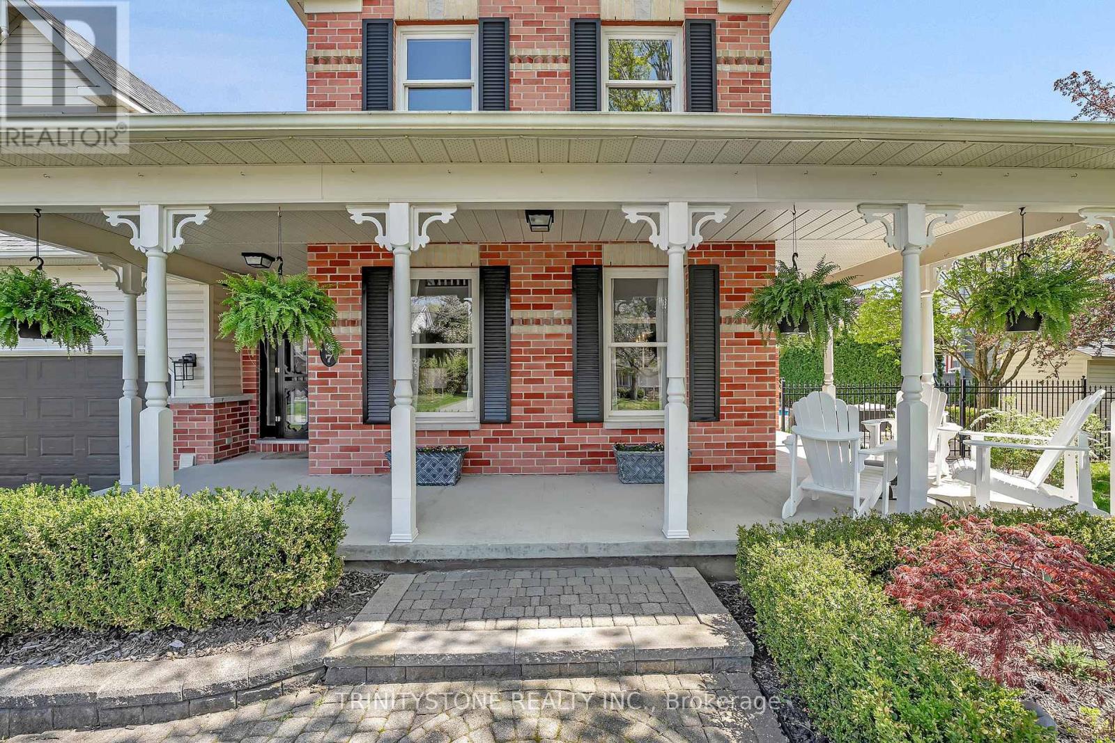 7 Wendell Avenue, Ottawa, Ontario  K2S 1G9 - Photo 2 - X12145441