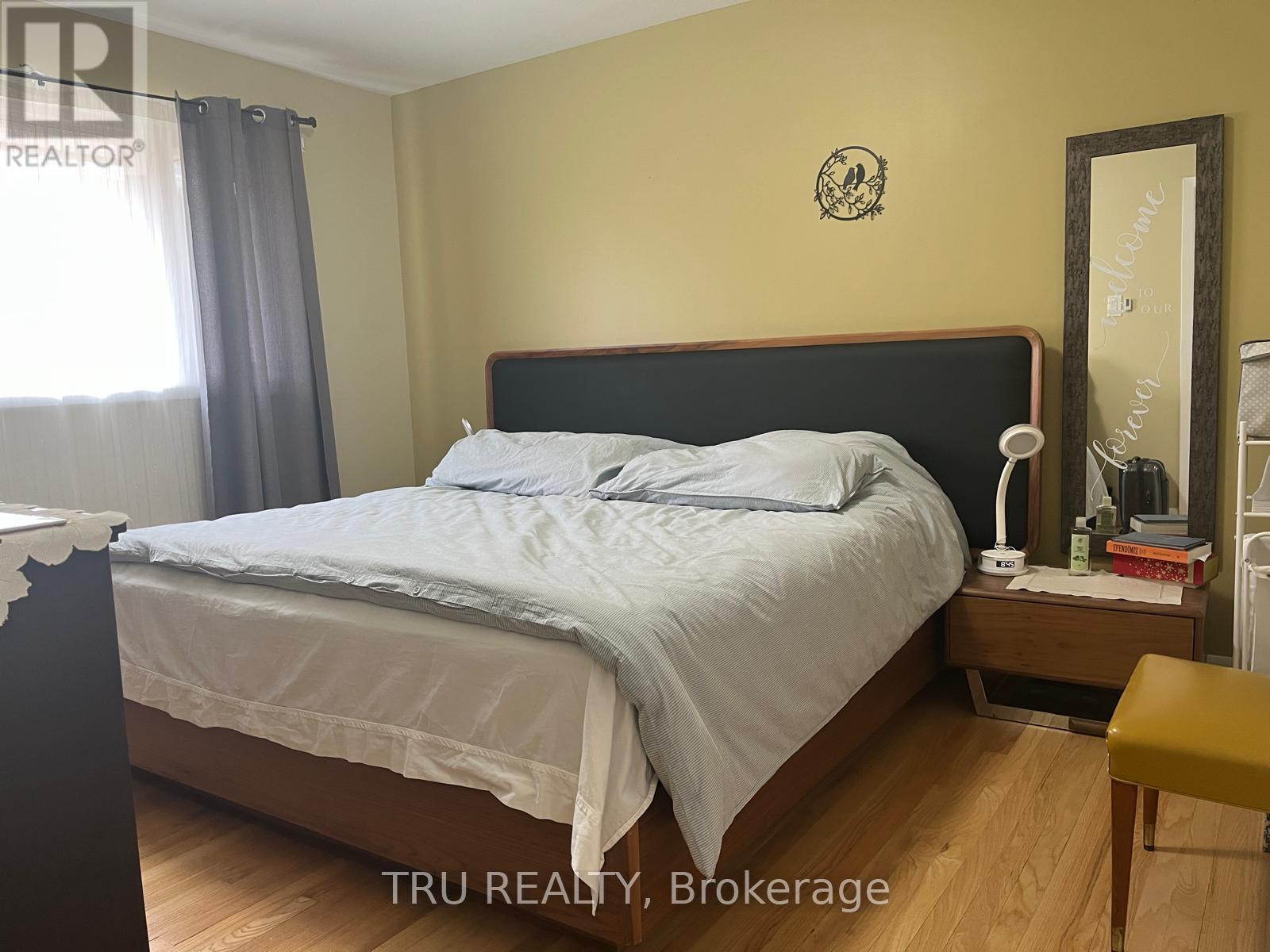 829 Iroquois Road, Ottawa, Ontario  K2A 3N3 - Photo 20 - X12145473