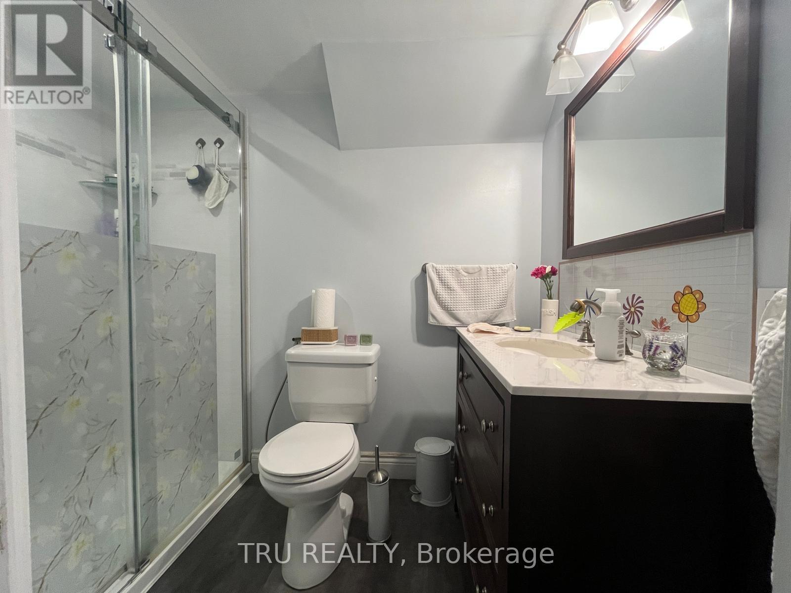 829 Iroquois Road, Ottawa, Ontario  K2A 3N3 - Photo 40 - X12145473