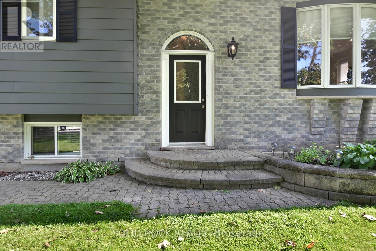 2597 North Campbell Road, Augusta, Ontario  K0E 1T0 - Photo 11 - X12145528