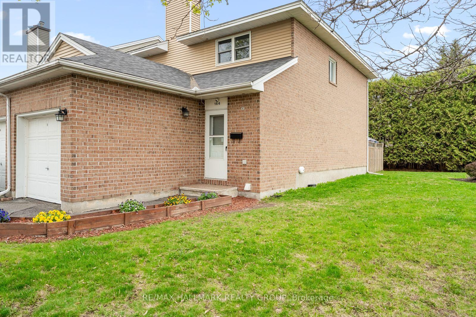 1 - 164 Bentbrook Crescent, Ottawa, Ontario  K2J 3Y3 - Photo 2 - X12145535