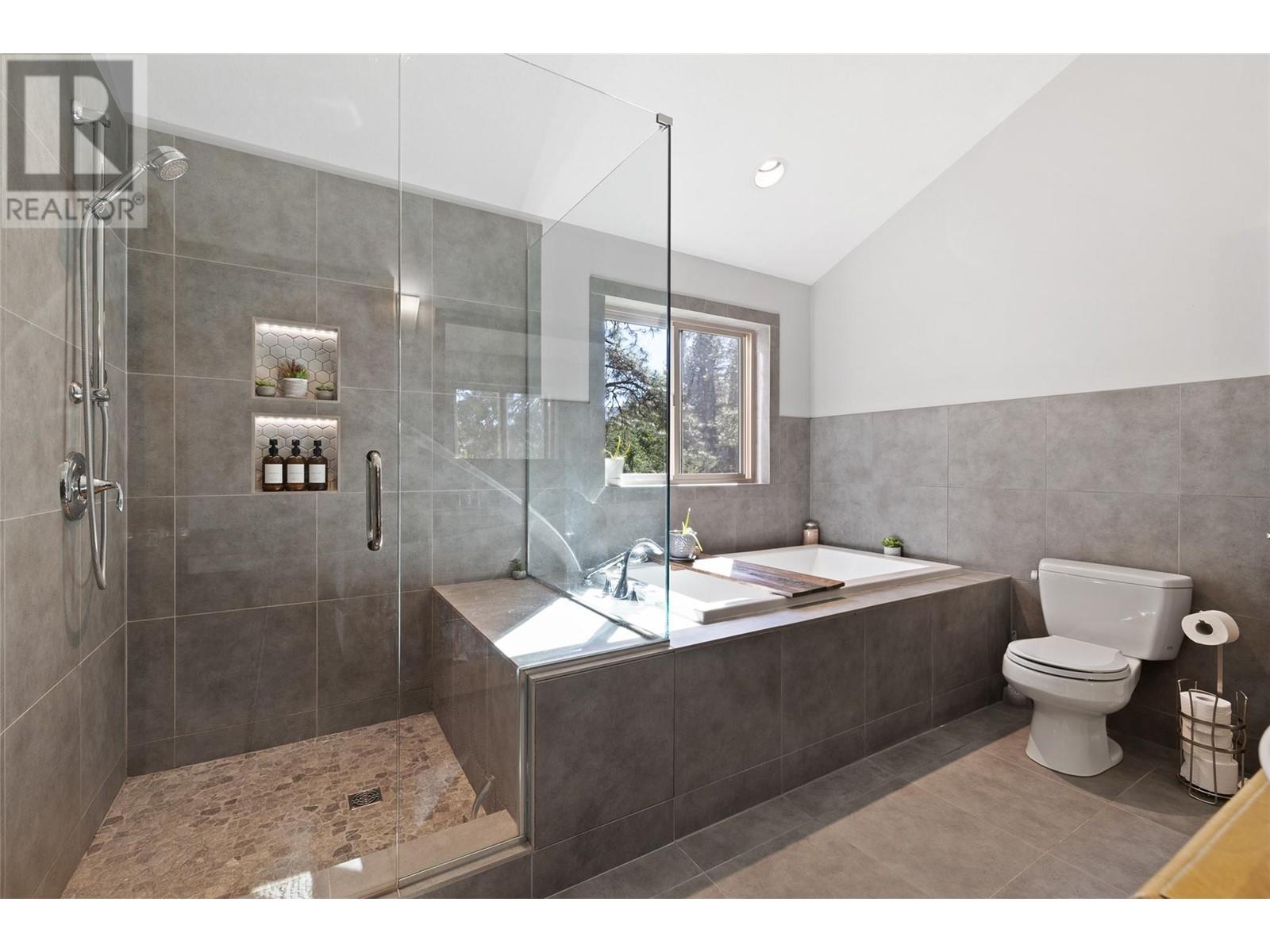 Property at 10231 Columbia Way image 3