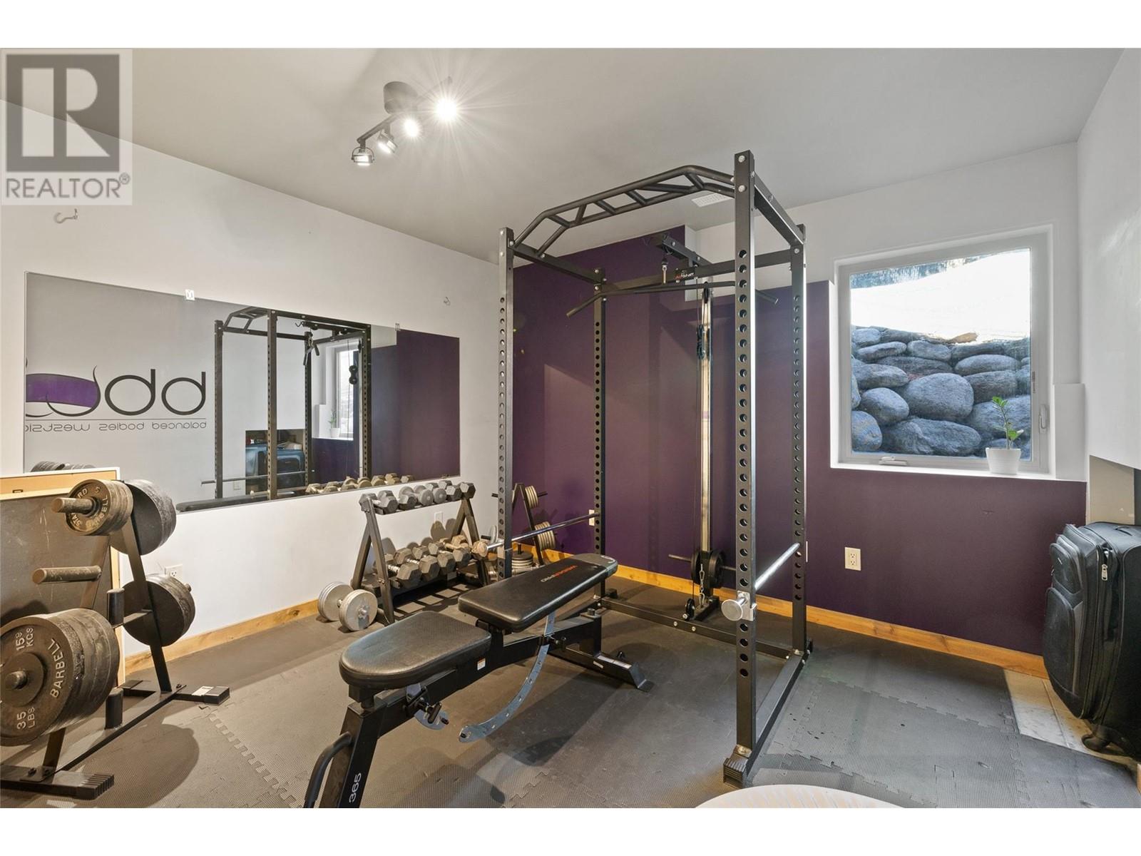 10231 Columbia Way, Vernon, British Columbia  V1H 2B6 - Photo 68 - 10347725