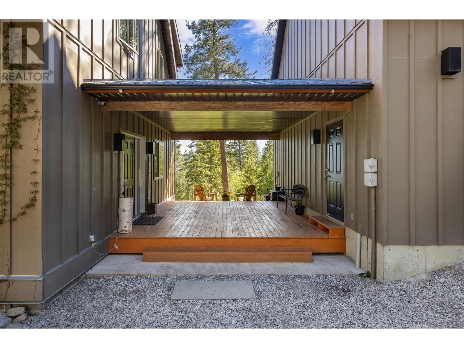 10231 Columbia Way, Vernon, British Columbia  V1H 2B6 - Photo 8 - 10347725