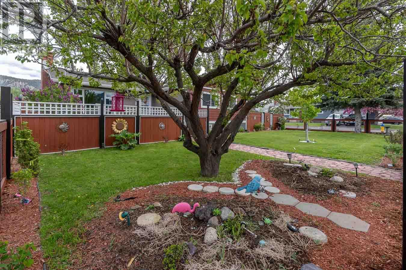 Property at 2199 Mamette Avenue image 4
