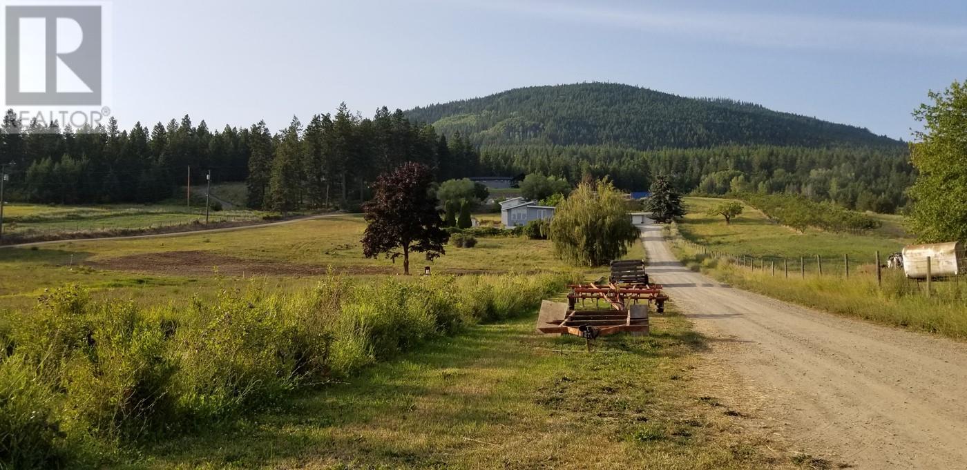 2918 Highway 3, Erickson, British Columbia  V0B 1G1 - Photo 5 - 10335420