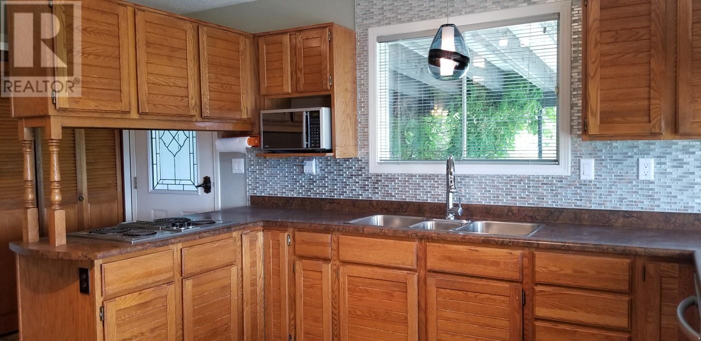 2918 Highway 3, Erickson, British Columbia  V0B 1G1 - Photo 7 - 10335420